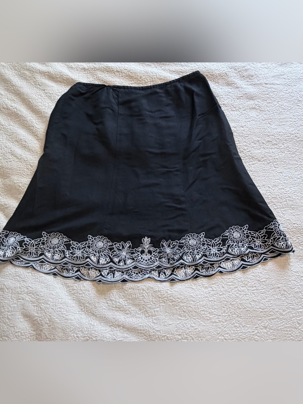 Lane Bryant Black linen A-line Flare Skirt with White Floral Lace Hem - Picture 8 of 12
